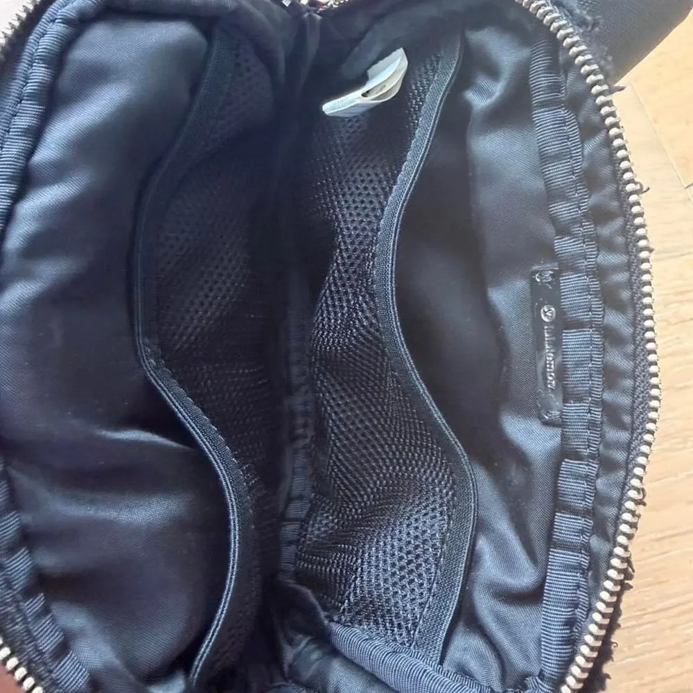 Lululemon everywhere belt bag fleece